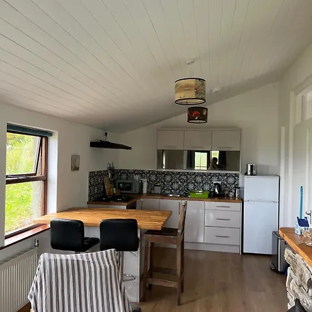 Near To Cozy With A View * Durrus