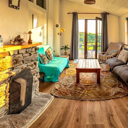 Near To Cozy With A View * Durrus